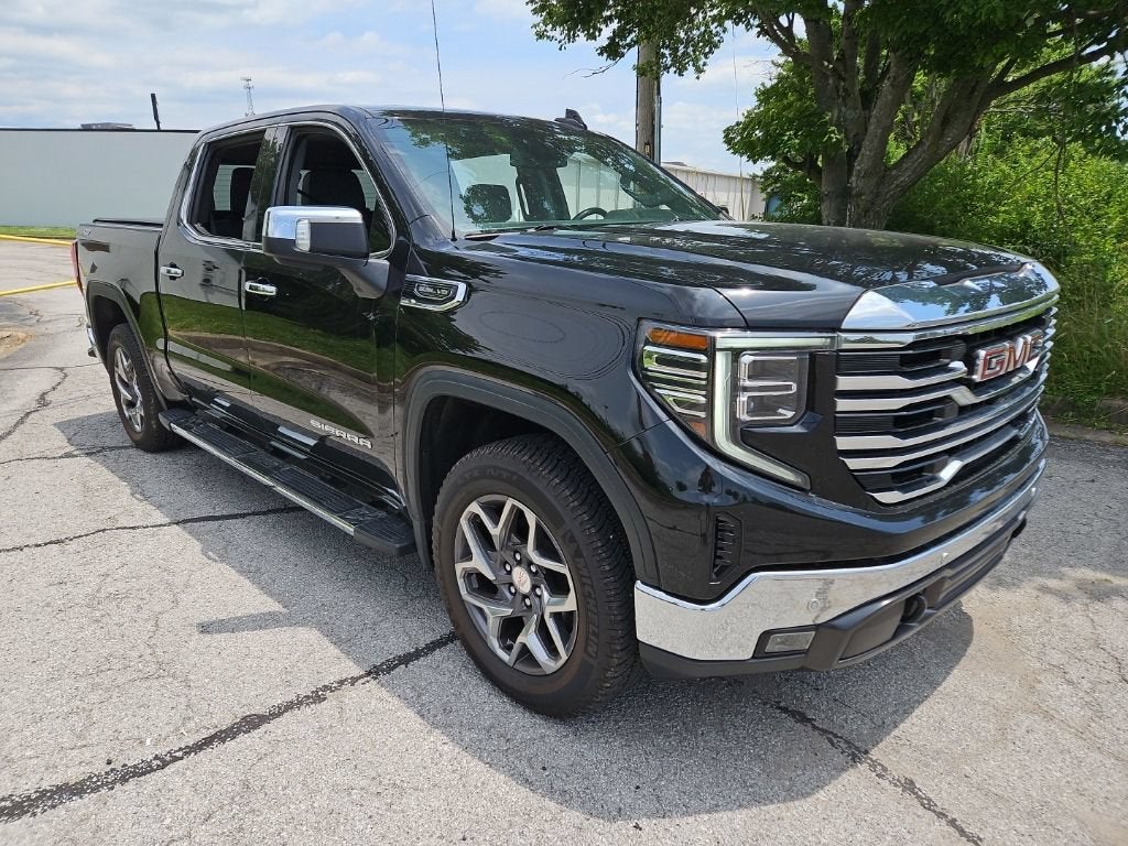 2022 GMC Sierra 1500 SLT