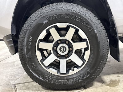2020 Toyota Tacoma 4WD SR5