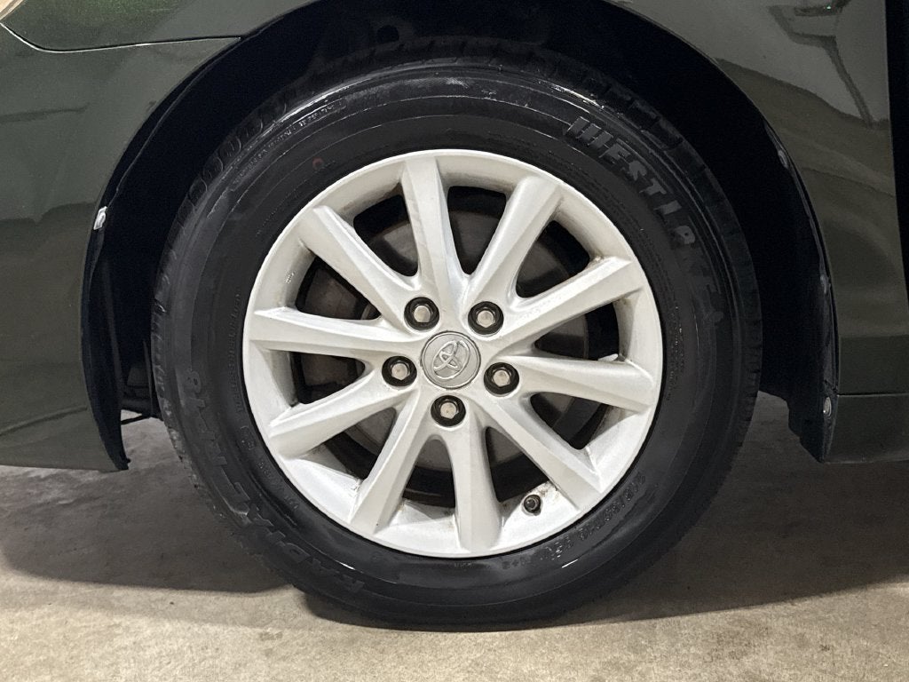 2010 Toyota Camry 4dr Sdn I4 Man (Natl)