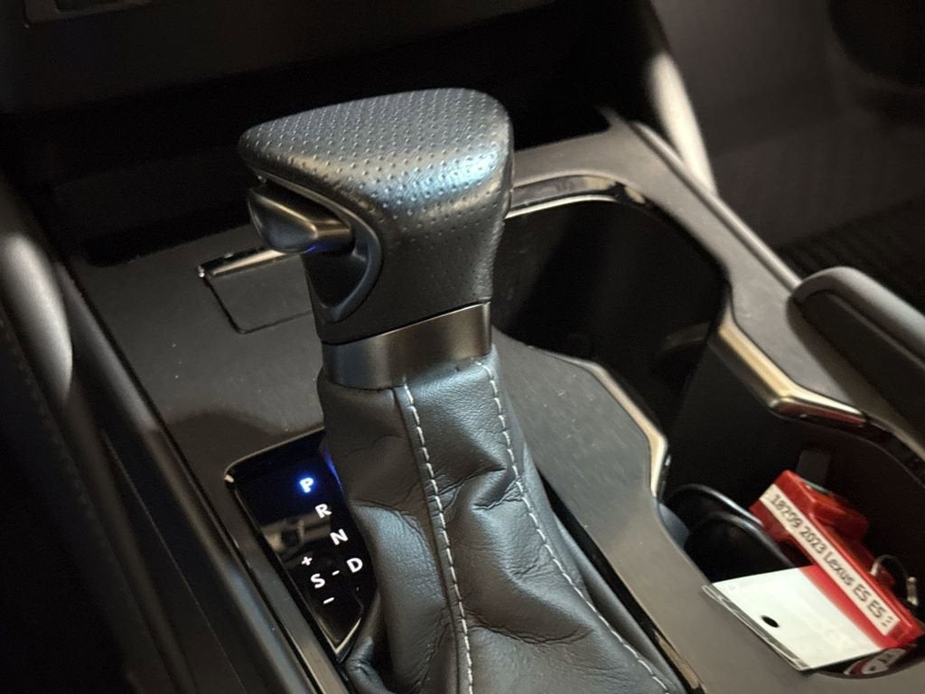 2023 Lexus ES ES 350 F SPORT Handling