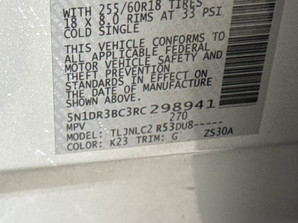2024 Nissan Pathfinder SV