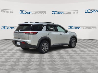 2024 Nissan Pathfinder SV