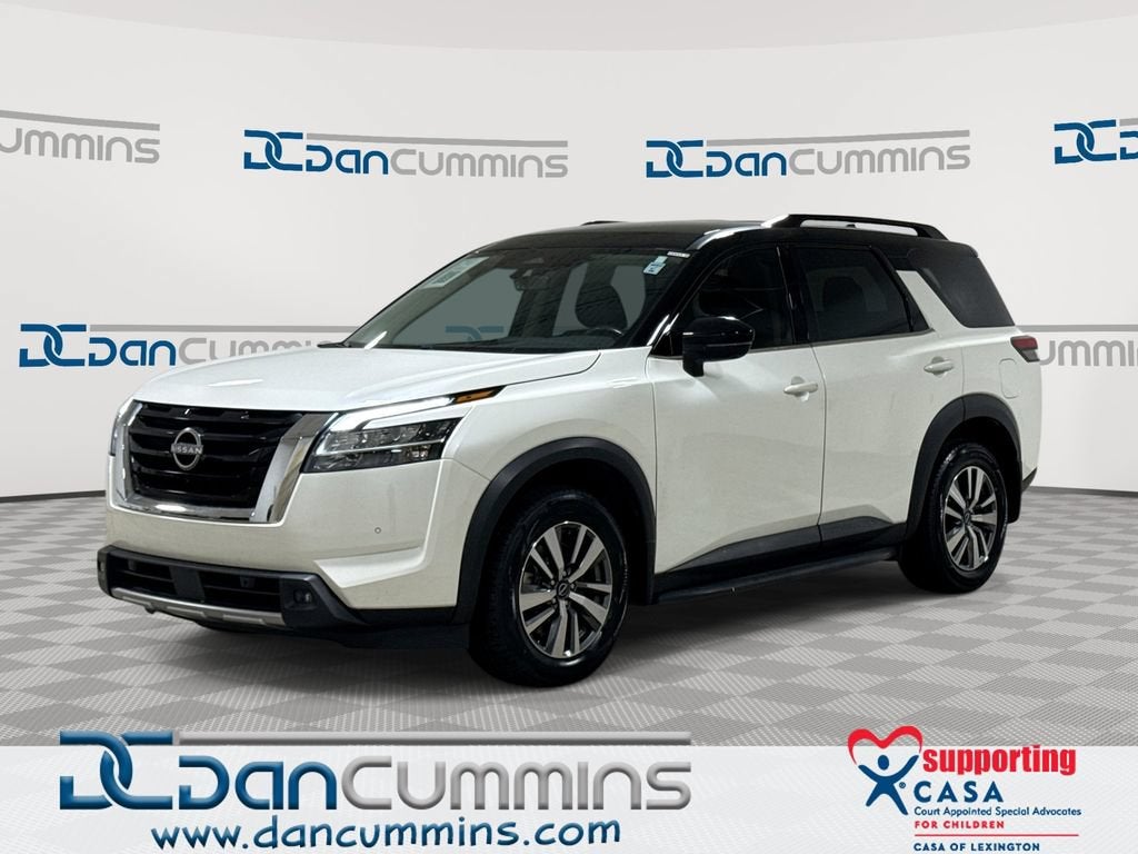 2024 Nissan Pathfinder SL