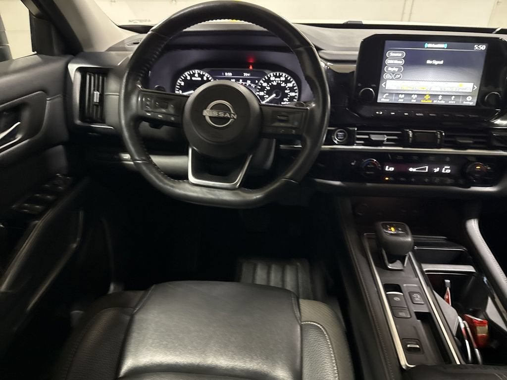 2024 Nissan Pathfinder SL