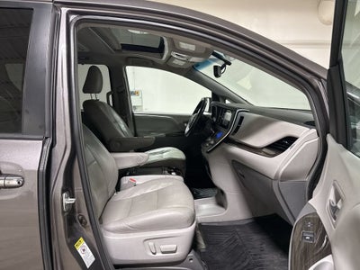 2015 Toyota Sienna XLE