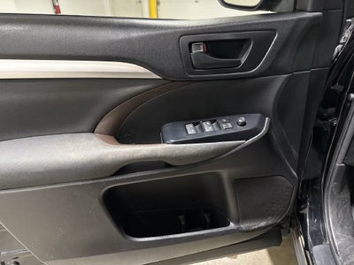 2018 Toyota Highlander LE