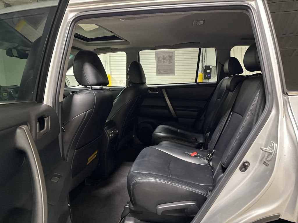 2012 Toyota Highlander FWD 4dr V6 (Natl)