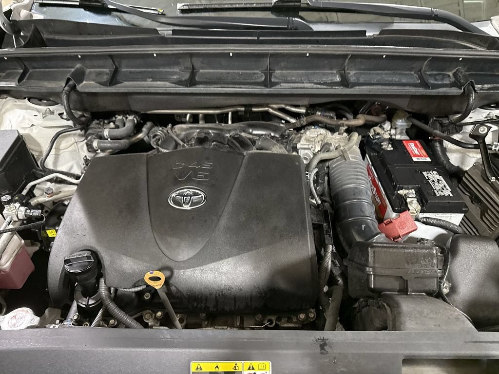 2021 Toyota Highlander L