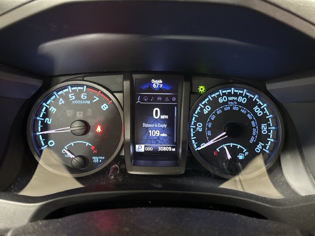 2016 Toyota Tacoma SR