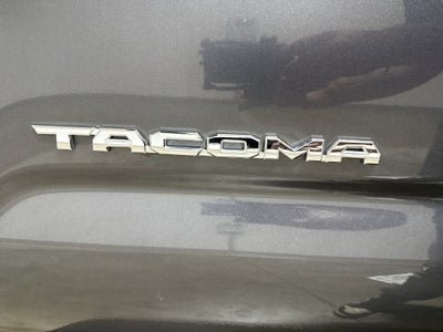 2016 Toyota Tacoma SR