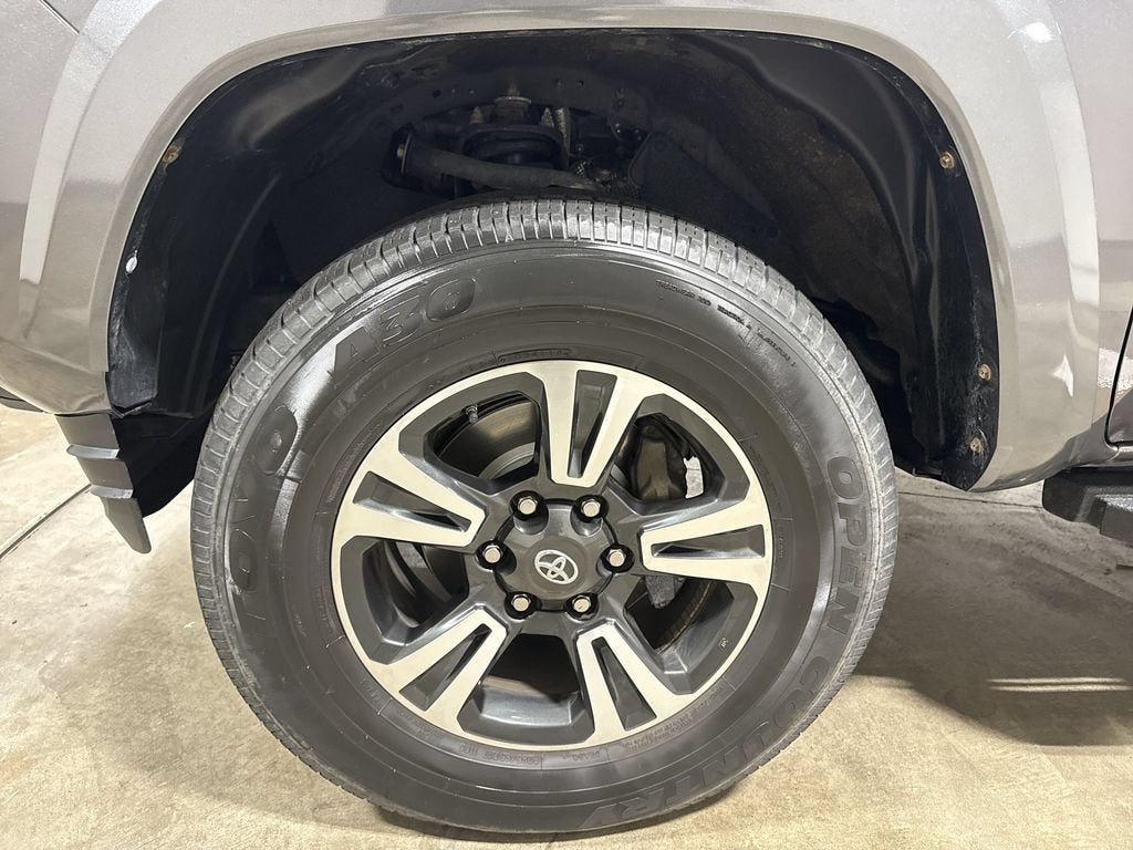 2016 Toyota Tacoma SR