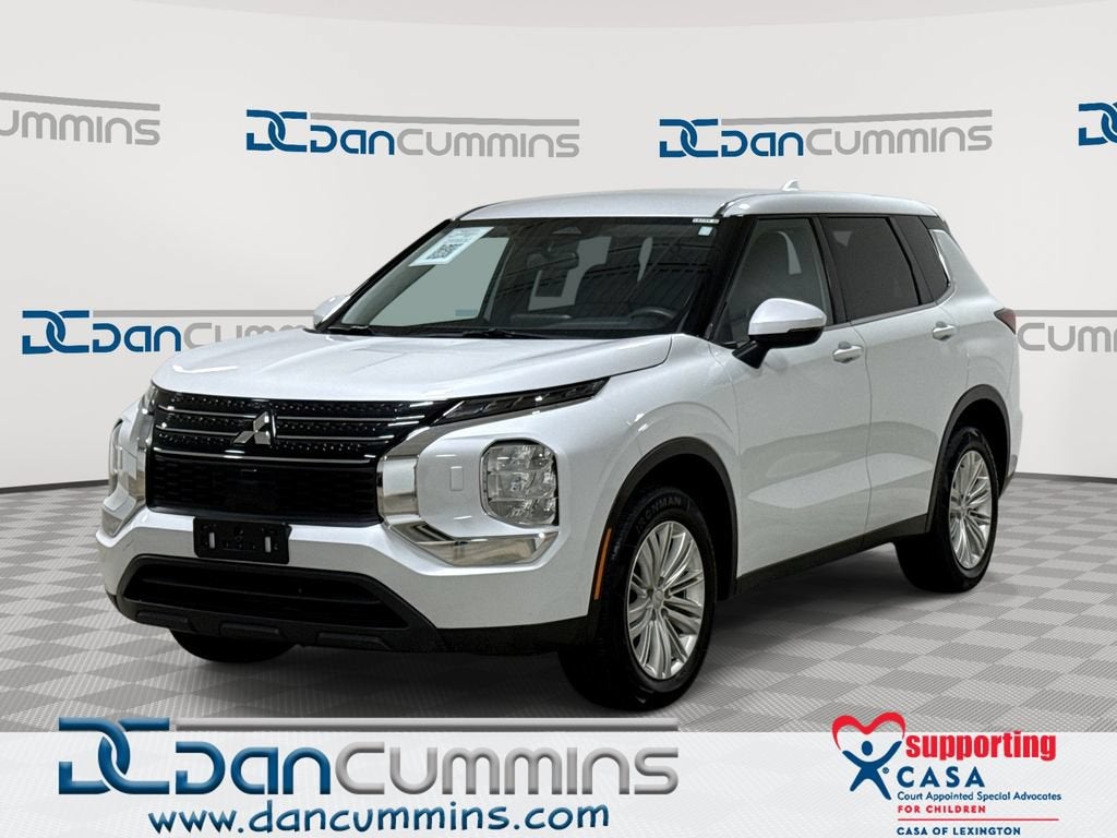 2024 Mitsubishi Outlander ES
