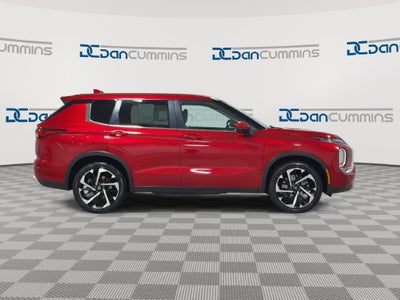 2024 Mitsubishi Outlander SE