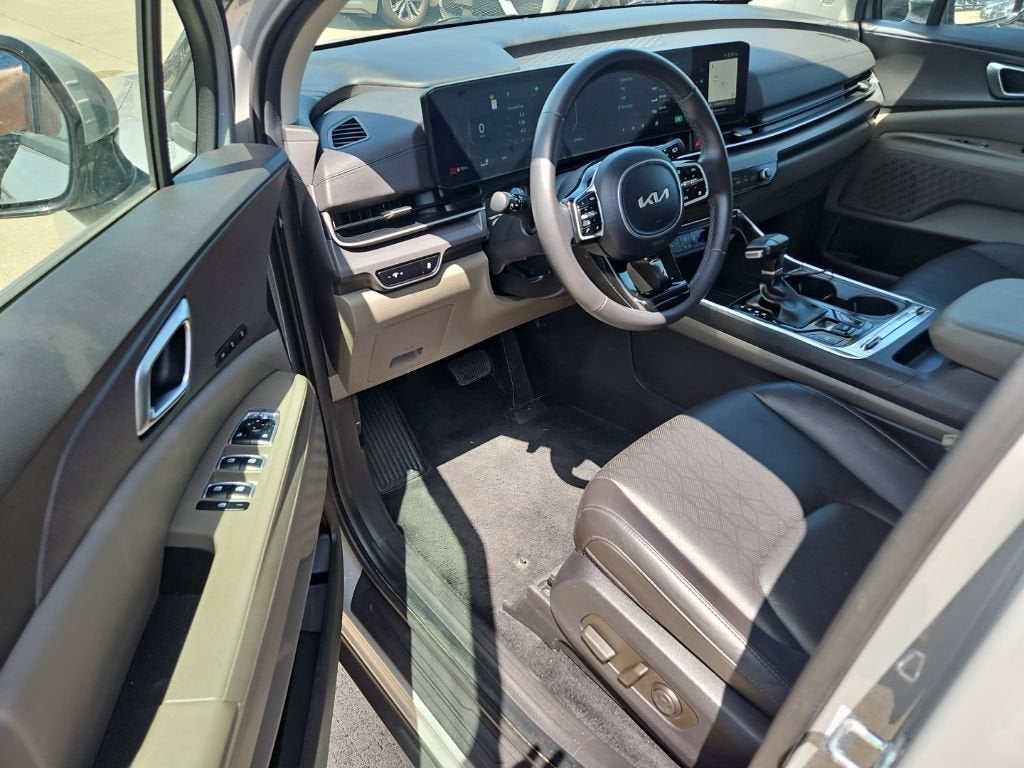 2025 Kia Carnival SX