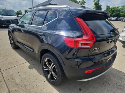 2023 Volvo XC40 Plus Bright Theme