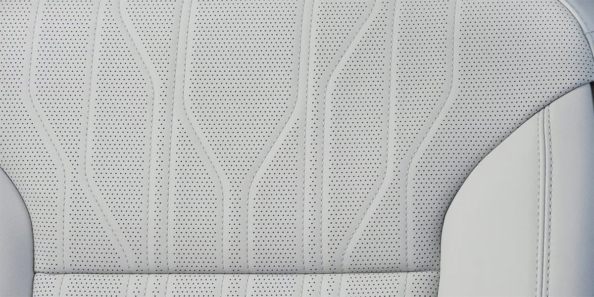  Front-row ventilated seats in Avenir